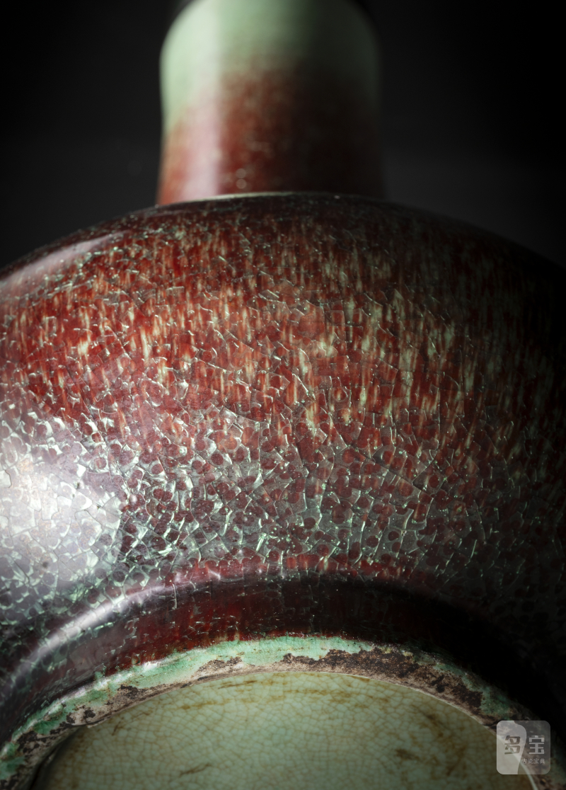 A Peachbloom-glazed porcelain bottle vase - 图6